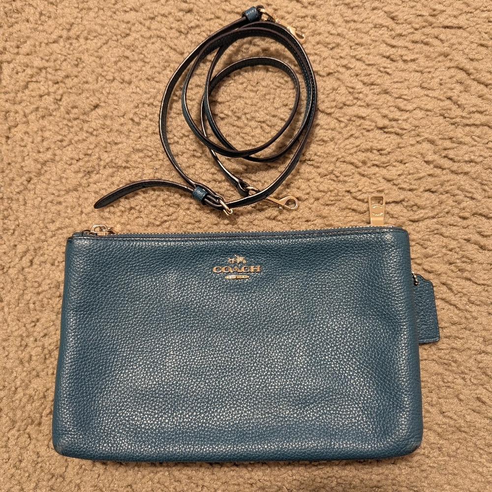Coach crossbody bag good condition